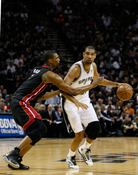 CBA俱乐部杯-上海首战39分大胜四川 山西山东开门红（CBA俱乐部杯：上海首秀39分狂胜四川，山西山东齐迎开门红）