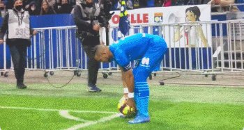 NBA：勇士主场击败灰熊 库里狂砍45分