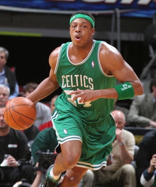 跟队记者：VAR竟然认为米兰对阵帕尔马时的点球是萨56的犯规（随队记者：VAR判定米兰战帕尔马点球源自萨56犯规）