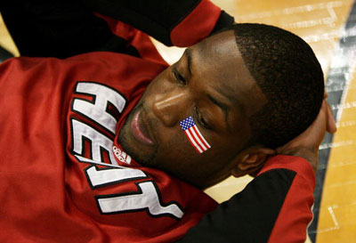 澳超半场：多布森传射，兰德尔失单刀，奥克兰1-2喷气机（澳超半场战报：多布森一传一射，兰德尔单刀不进，奥克兰暂1-2落后喷气机）