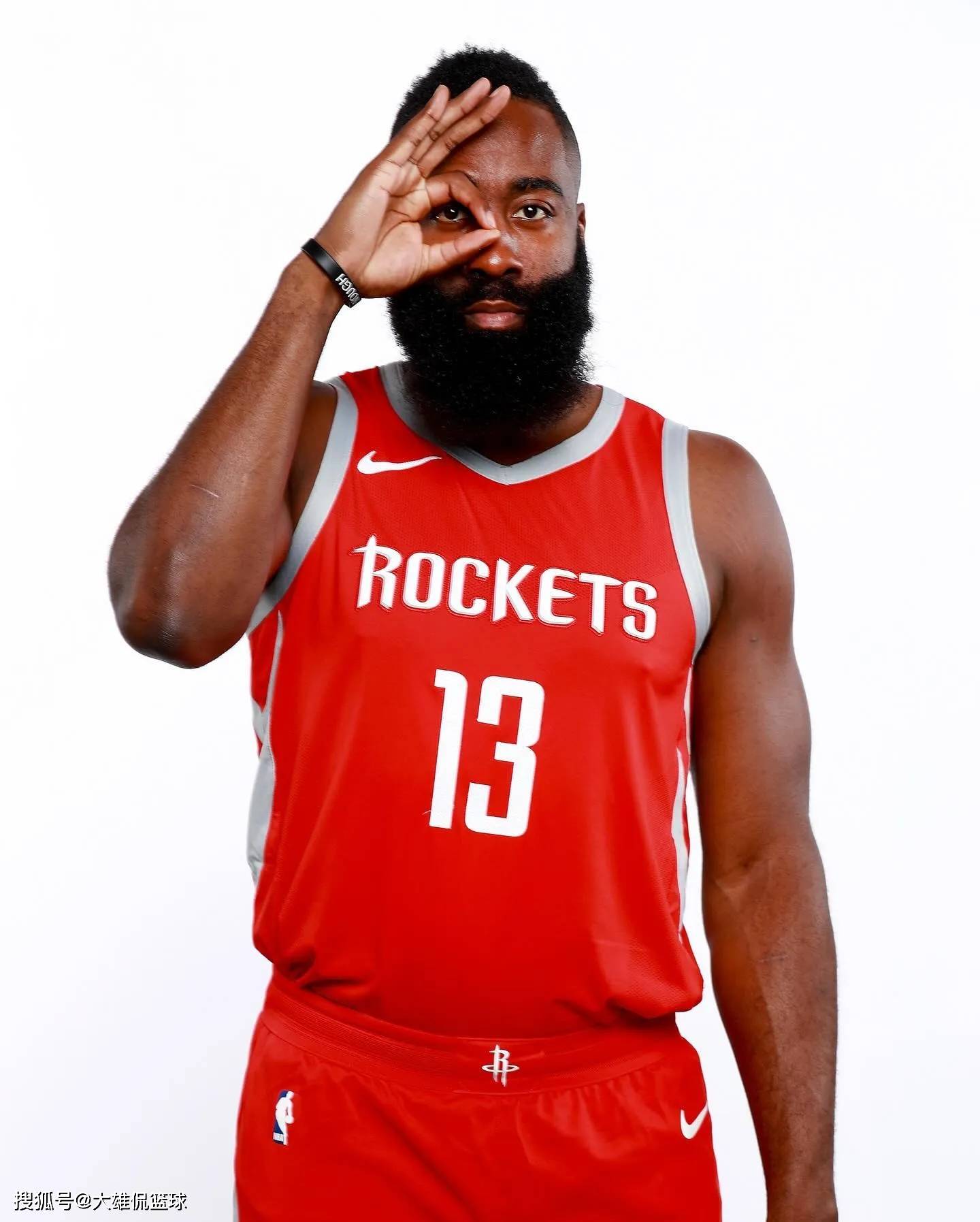 泽林斯基：我们感到愤怒，在场上看那绝不是一次犯规（泽林斯基：我们很愤怒，那球绝对不是犯规）