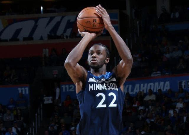 CBA俱乐部杯-上海首战39分大胜四川 山西山东开门红（CBA俱乐部杯：上海首秀39分狂胜四川，山西山东齐迎开门红）