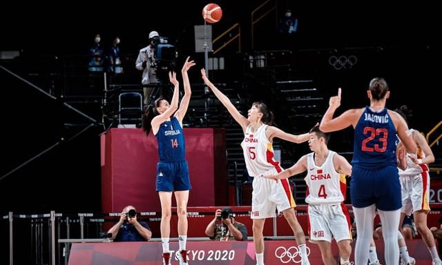 桑巴-科纳特：16岁进入莱比锡一线队的190铁棍前锋（桑巴-科纳特：16岁跻身莱比锡一线队的190cm强力前锋）